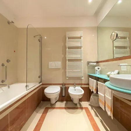 Tirreno 4*