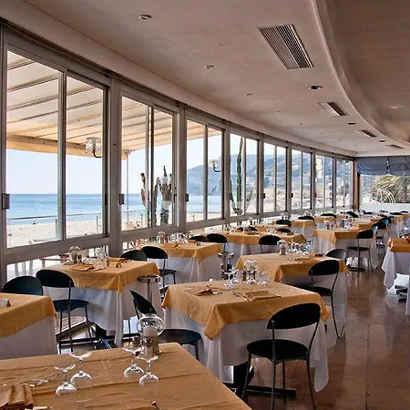 Tirreno 4*