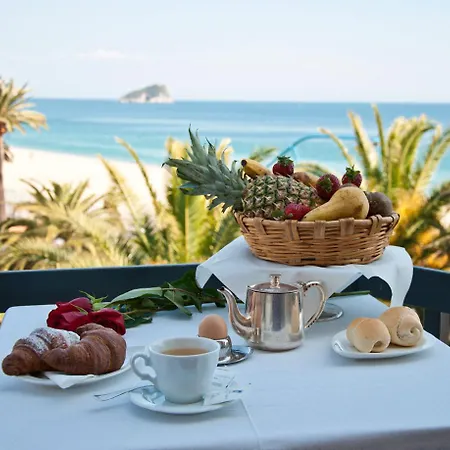Tirreno 4*