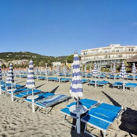 Tirreno Hotel