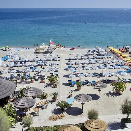 Tirreno 4*
