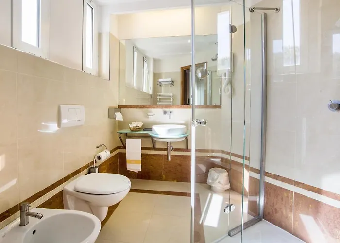 Tirreno Otel 4*