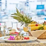 Tirreno Hotell