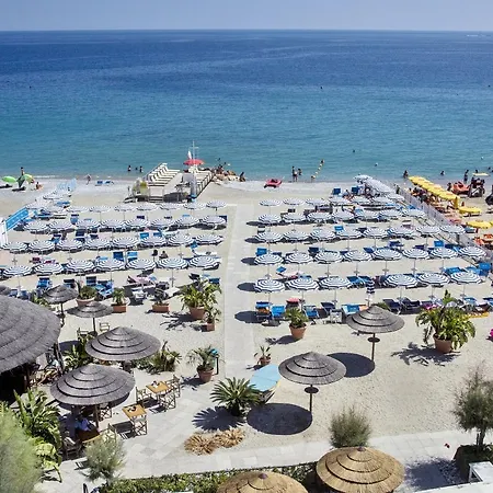 Tirreno 4*