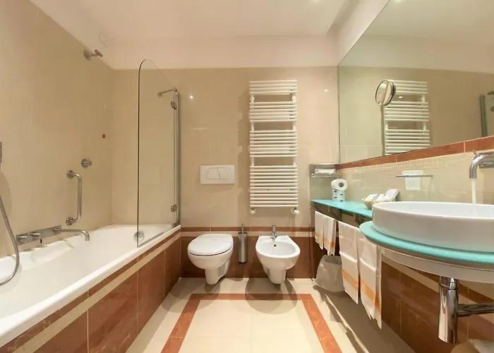 Tirreno 4*