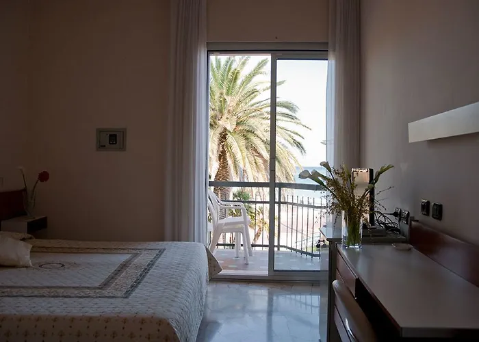 Tirreno فندق سبوتورنو
